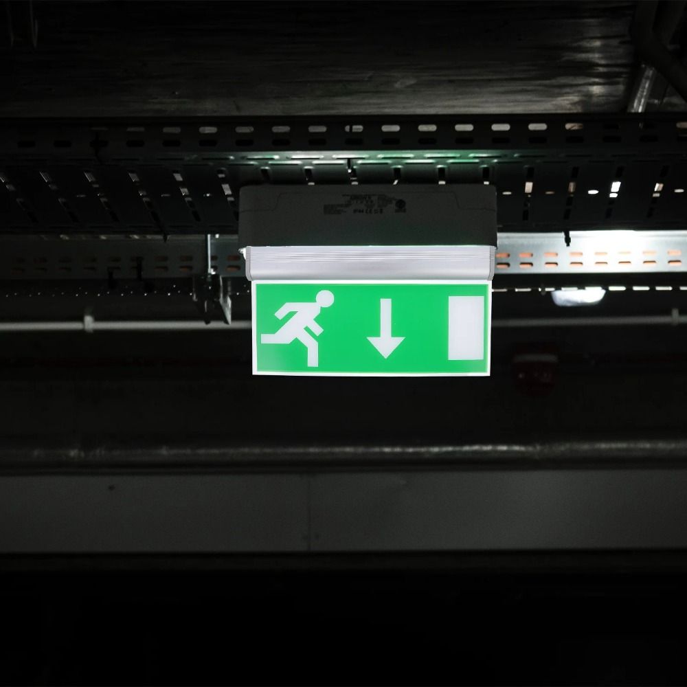 Commercial LED Emergency Sign  - مراجعة Emergency Exit Sign وسعره